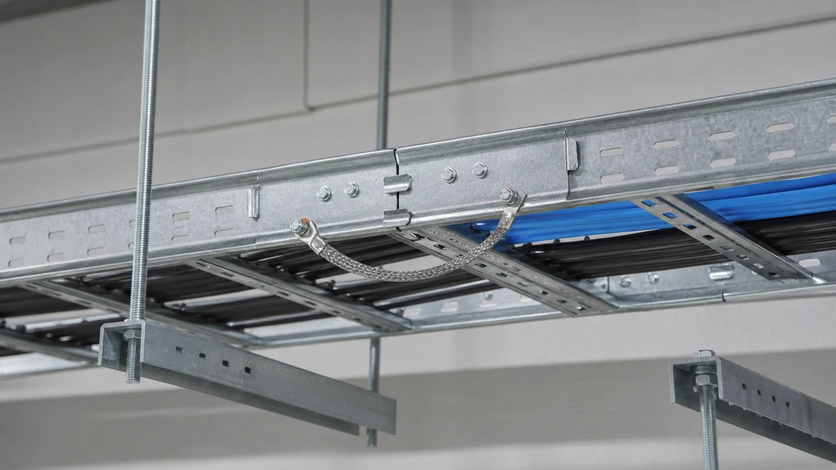 Cable tray splice with documented bonding connection